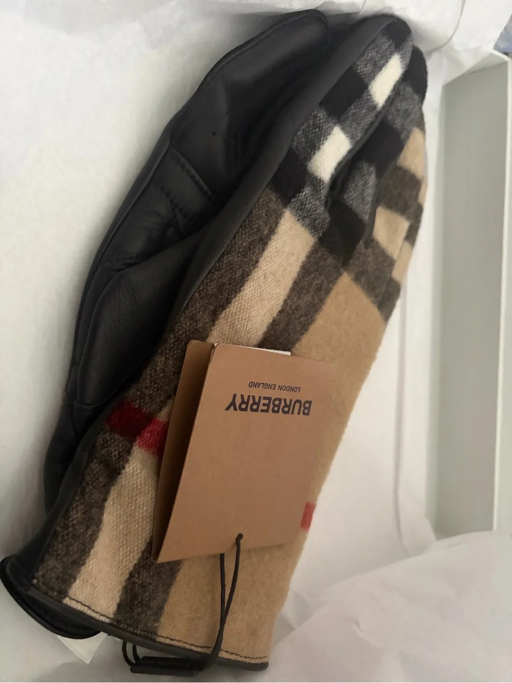 Burberry Black Leather & Camel Check Wool Gloves with Red Accent.Size 8.5 unisex
